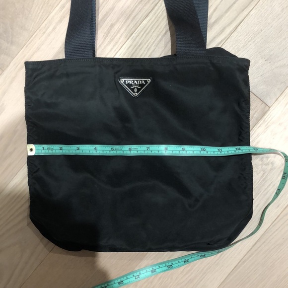 SOLD Authentic nylon Prada shoulder bag - Picture 9 of 10